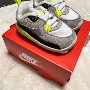 Infant Nike Air Max (size 3)